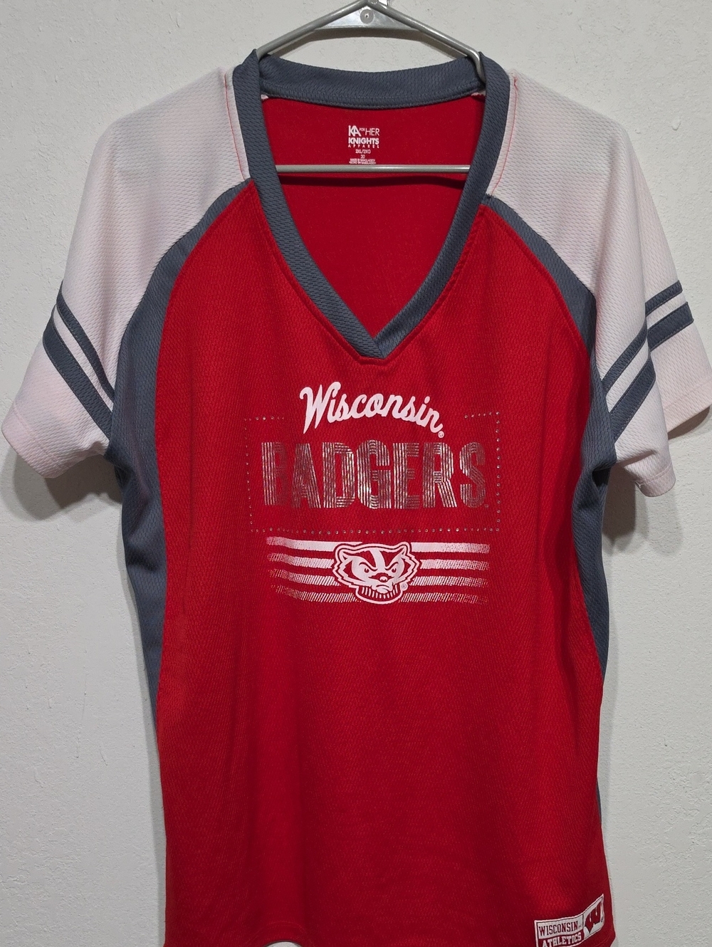 Knights Apparel Wisconsin Badgers Red V-Neck Short Sleeve Tee